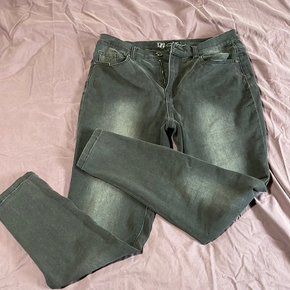 DG2  Gray Skinny denim. Size 10
